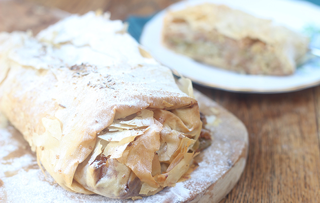 rhubarb ginger and fennel strudel
