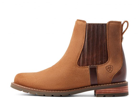 Waterproof country style for city wear in the form of this Ariat ankle boot