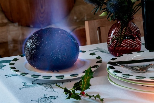 DAYLESFORD ORGANIC CHRISTMAS PUDDING 