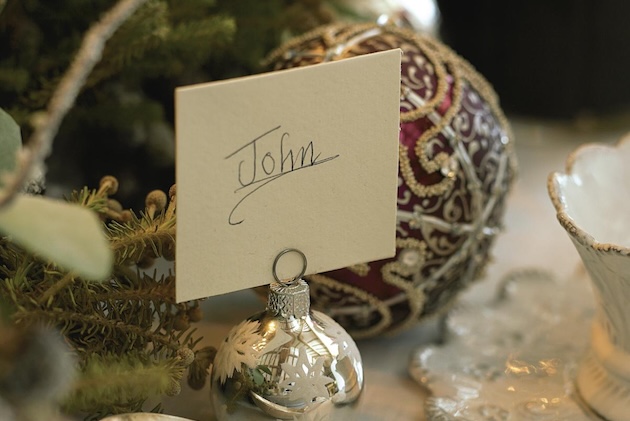 Christmas guest setting