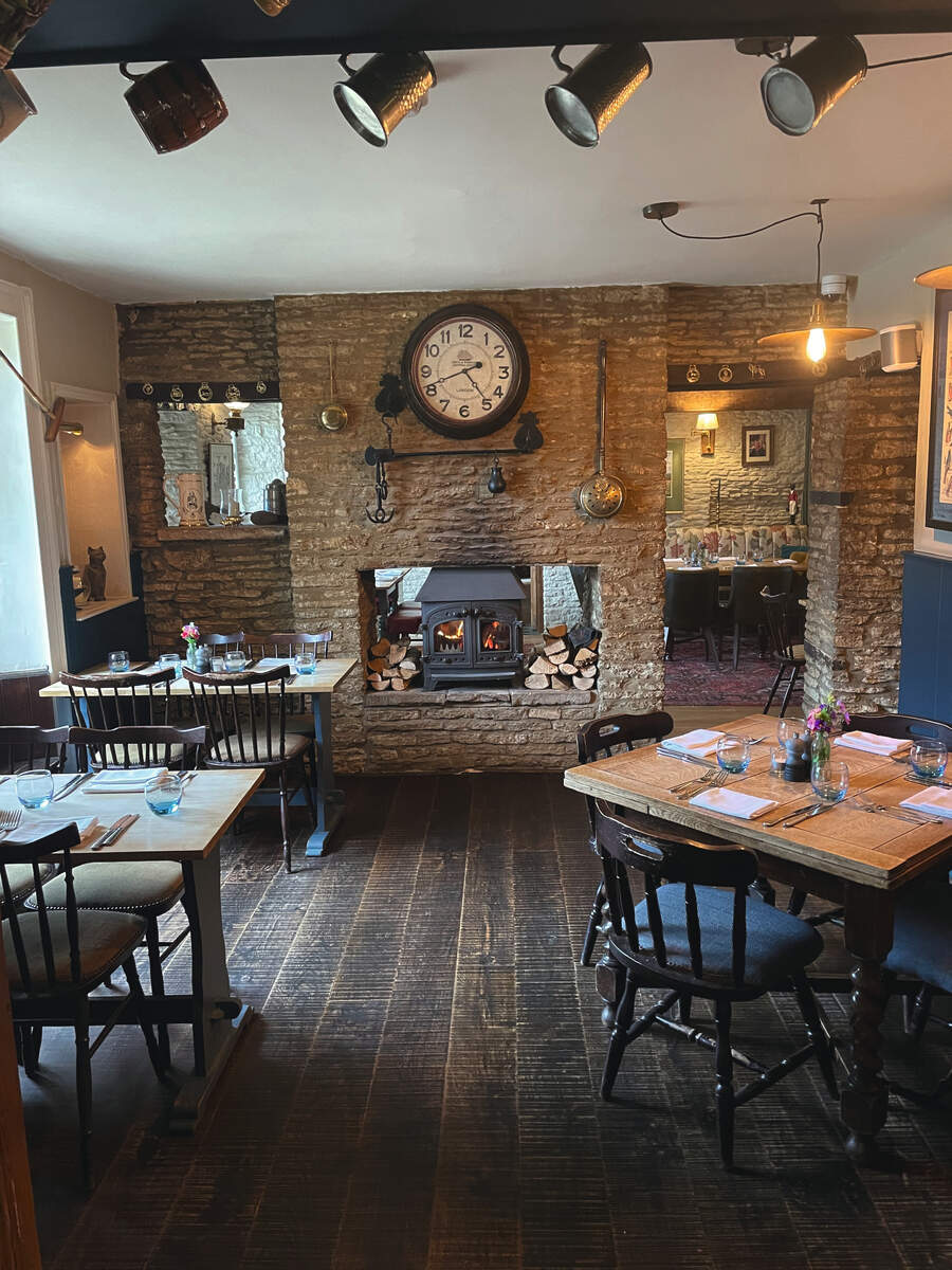 pub dining room