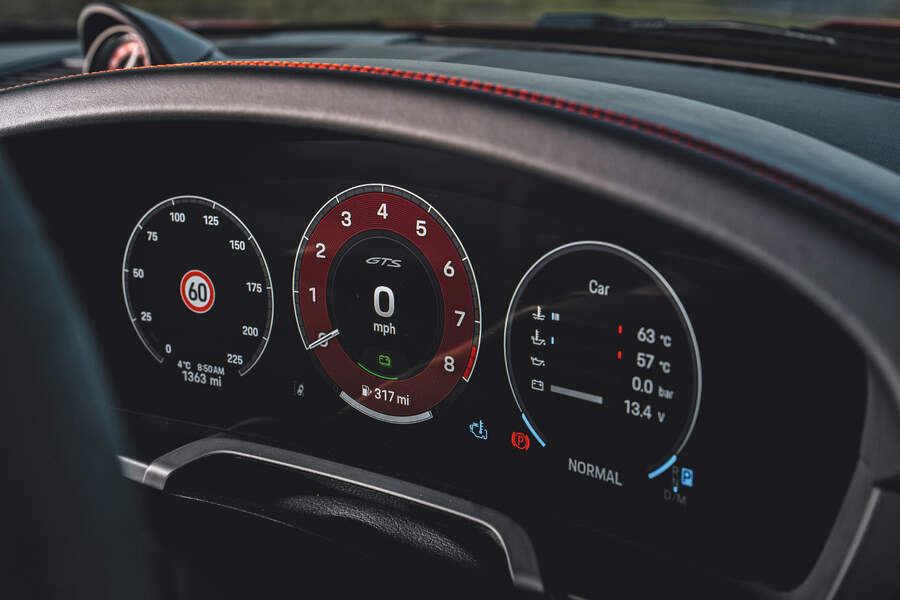 Porsche speedometer 