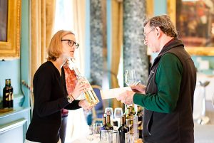 Decanter Pessac Legonan trade tasting 2014