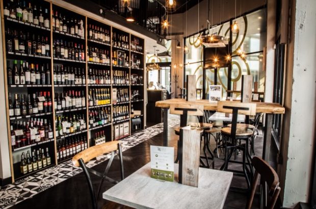 decanter retailer awards, salut