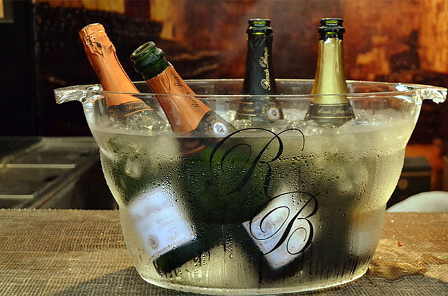 chilled sparkling wine