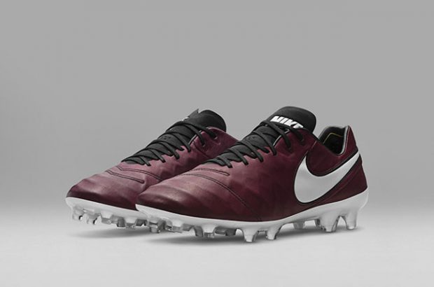 Nike Pirlo, football boots