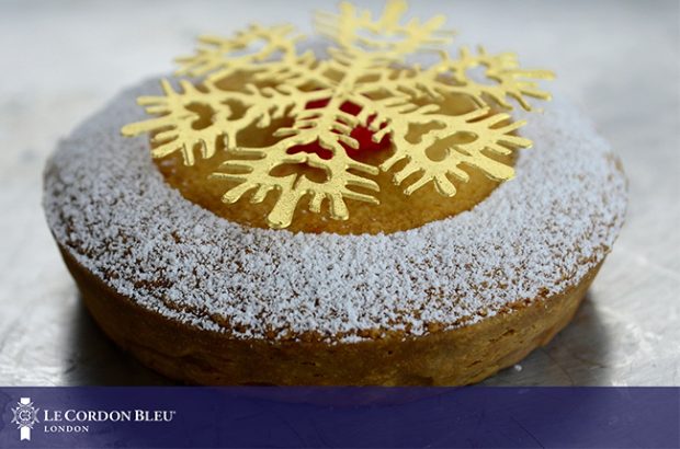 Wine with Christmas desserts