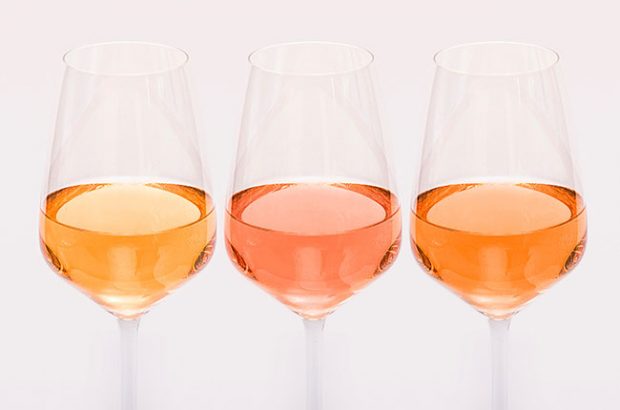 pale rosé wine colour