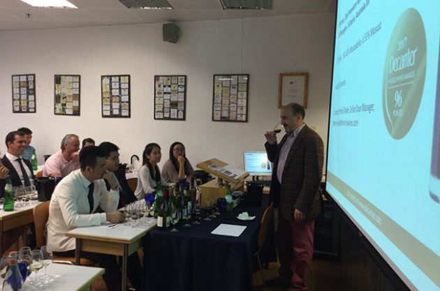 Macau-Masterclass---Gerard-Basset-addressing-wine-lovers