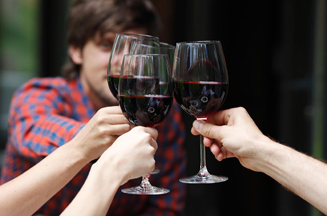 serving thanksgiving wine