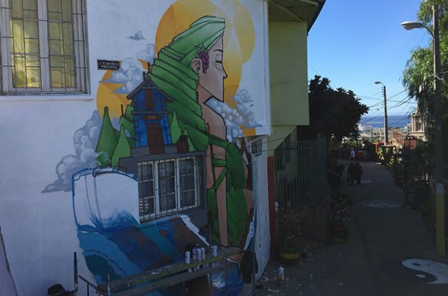 Valparaiso wine graffiti