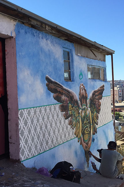Valparaiso wine graffiti