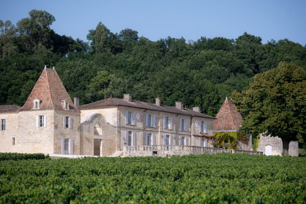 Château Lassègue exterior