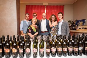 Redigaffi-vertical-Tua-Rita