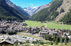 VALLE D'AOSTA-Castello Savoia Gressoney-Saint-Jean (foto Enrico Romanzi)