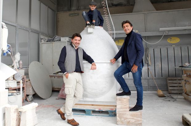 Fuori Mondo marble amphora