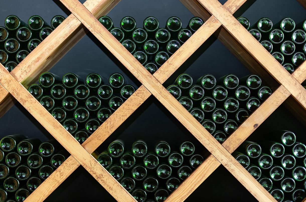 Fine wine prices rise in 2022 amid 'warning signs', says Livex Decanter
