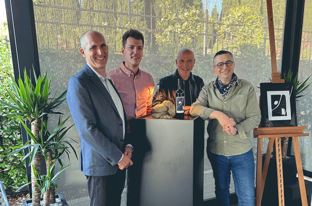 Bordeaux oenologist recommends Refošk grape for climate change