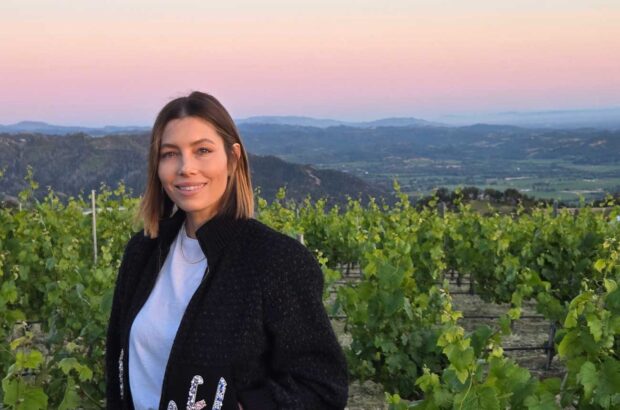 Image of Jessica Biel in the Upper Barn Vineyard.