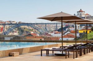 Tivoli Kopke Hotel pool and terrace