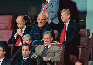 wengerudinese Arsene Wenger watches Arsenal from the stands