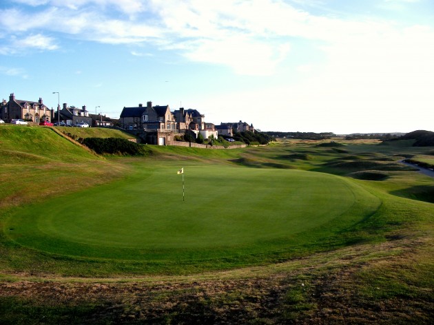 The 18th on the Old Tom Morris Old Course at Moray