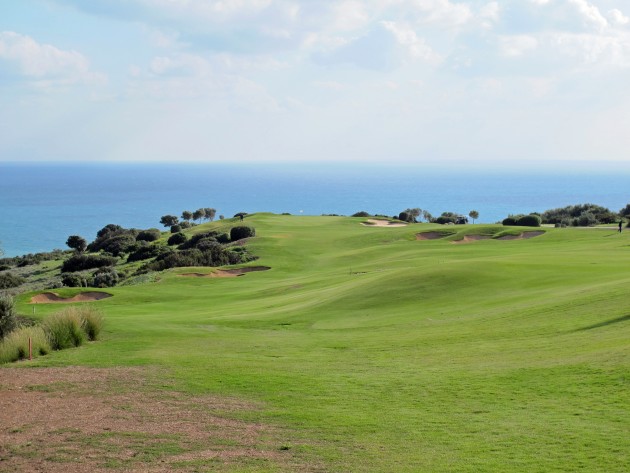 The spectacular 8th with its views to the horizon