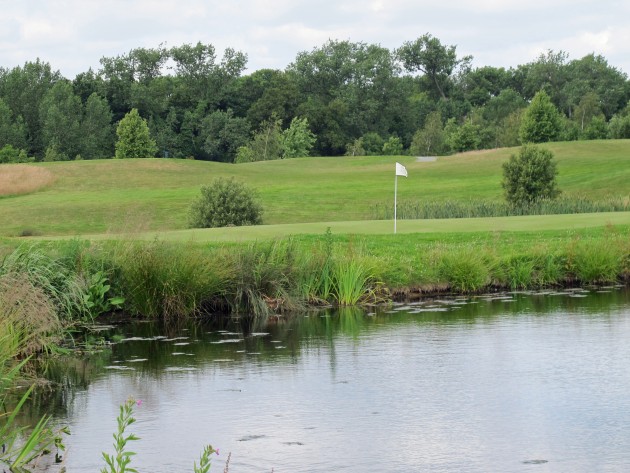 The lovely par-3 7th hole