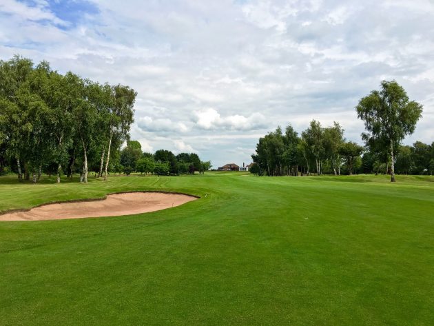The lovely closing hole, another par 5