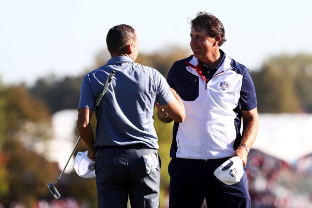 The 10 Best Rounds of Golf in 2016