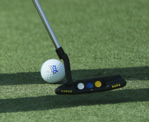how tour pros mark their golf ball