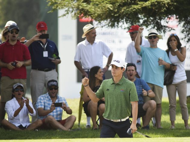 Niemann reacts to holing out for eagle