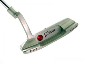 Tiger Woods Backup Putter Sells For Over $150,000