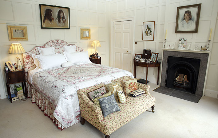 Casterne Hall interior