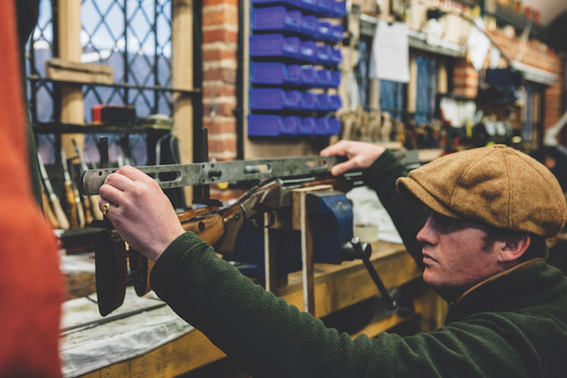 adjusting a gun