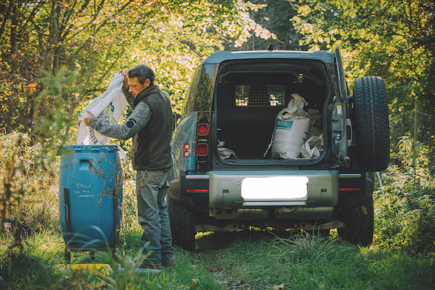 Land Rover Defender 110