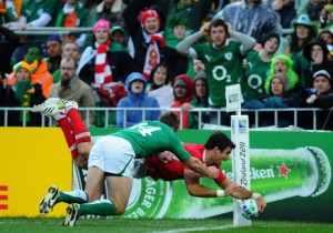 Mike Phillips scores a try