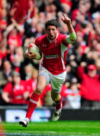 Alex Cuthbert