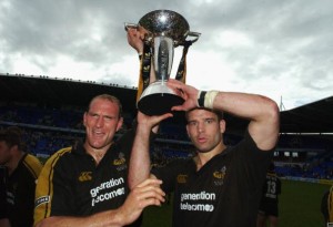 Club and country: Dallaglio and Worsley with the Challenge Cup