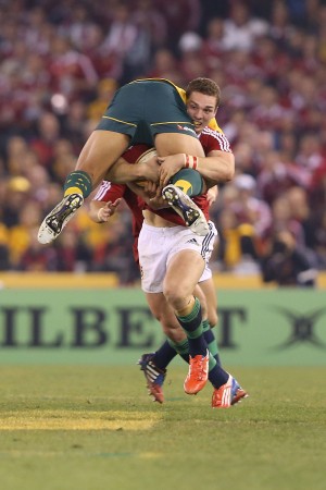 Beast mode: George North takes Israel Folau for a ride