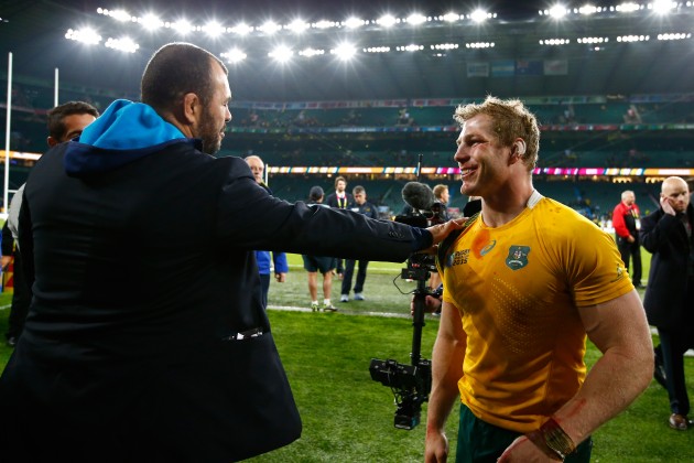 Words of wisdom: Cheika talks with David Pocock, pitchside