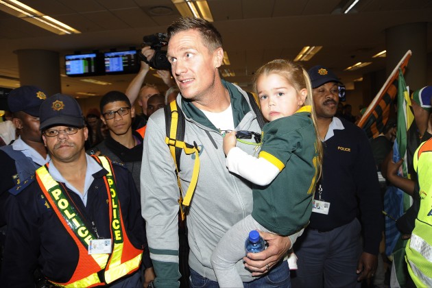 Returning home: De Villiers' World Cup is over. Photo: Getty Images