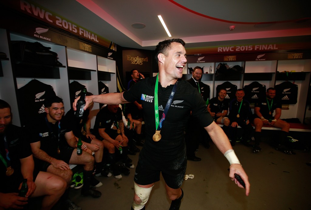 Dan Carter starts his Racing 92 career