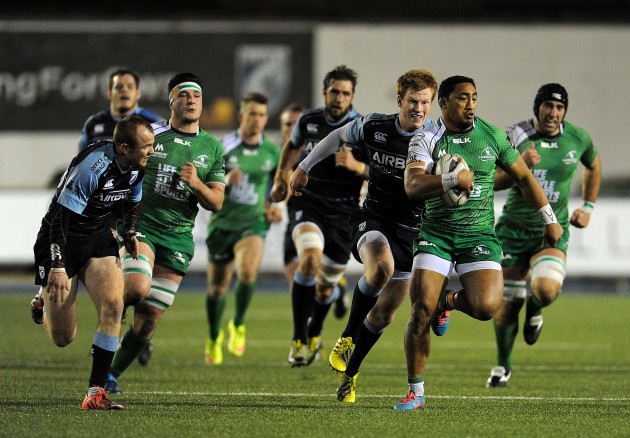 To no avail: Bundee Aki's break didn't result in a try. (Photo: Inpho)