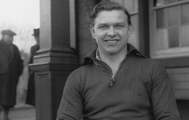 Welsh centre Bleddyn Williams