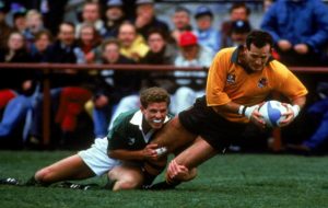 David Campese scores against Ireland