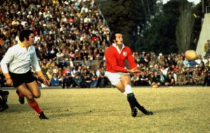 Gareth Edwards playing for the 1974 Lions