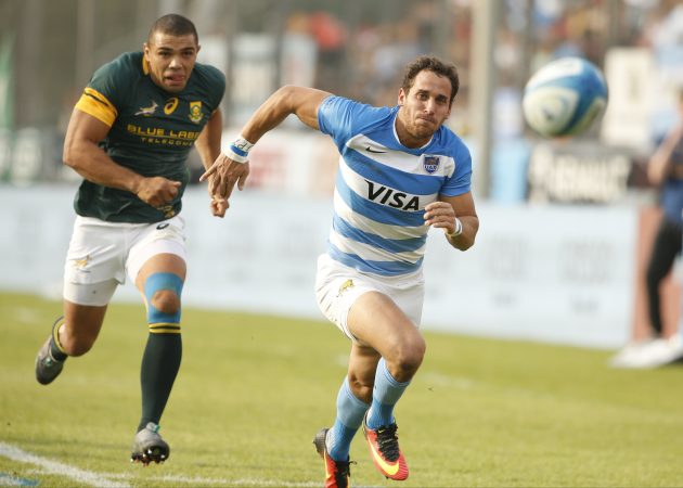 Puma vs Bok: Joaquin Tuculet races Bryan Habana for the ball