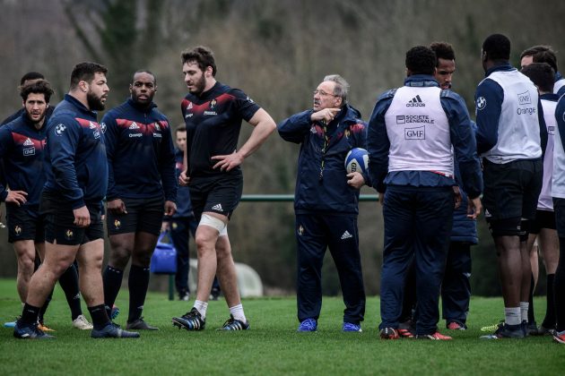 Jacques Brunel at France training
