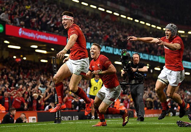Watch the tries that keep Wales’ Grand Slam bid on track
